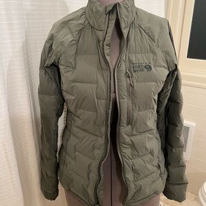 Mountain Hardwear Stretchdown Lightweight Puffer Jacket in sage green.